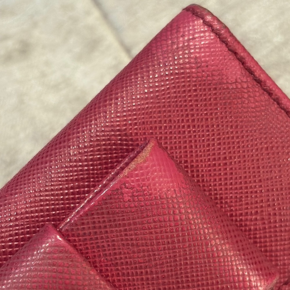 Prada Raspberry Pink Bow Santiago Leather Key Holder Gold Hardware - Picture 9 of 16